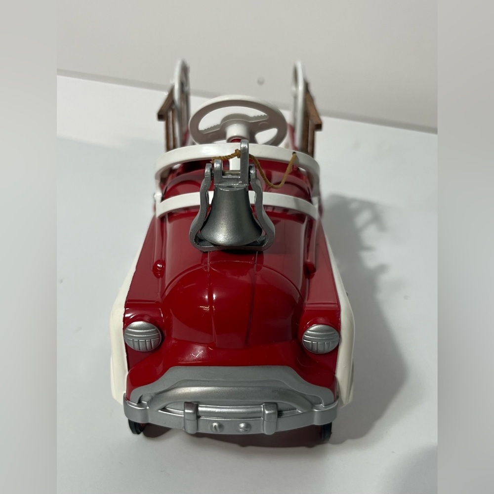 Hallmark 1955 Murray Fire Truck - Picture 7 of 11